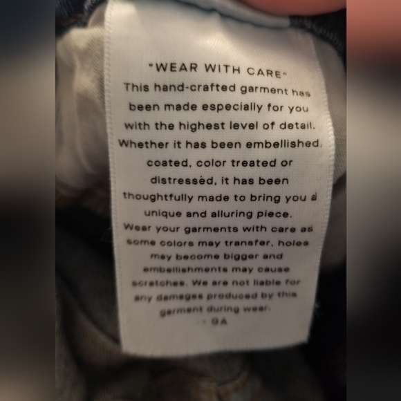 Good American Jeans - Picture 8 of 8